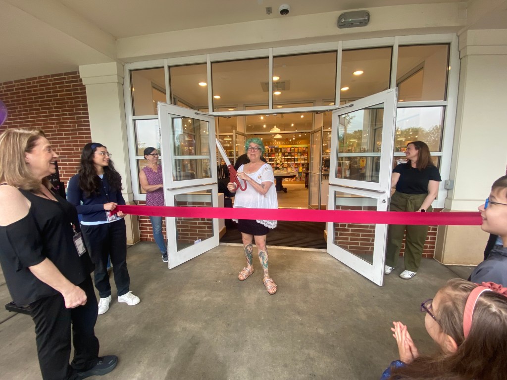 Barnes & Noble Opens Southbury&nbsp;Store