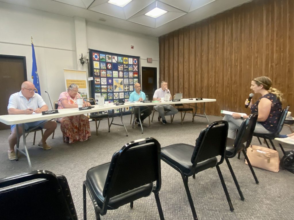 Board Divided, But Senior Center Hours Stay on Four-Day&nbsp;Schedule