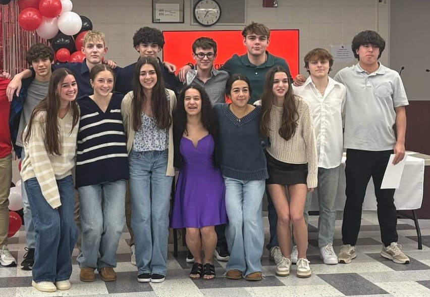 PHS Indoor Track Teams Partner with Sustainable Southbury for a Fundraising&nbsp;Event