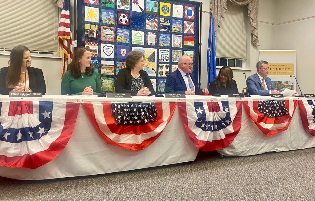 Southbury Swears in New Elected Officials at Town&nbsp;Hall