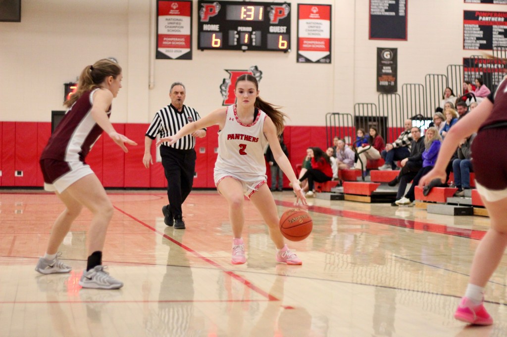 Panthers Drop Non-Conference Game to East Lyme, 39–36